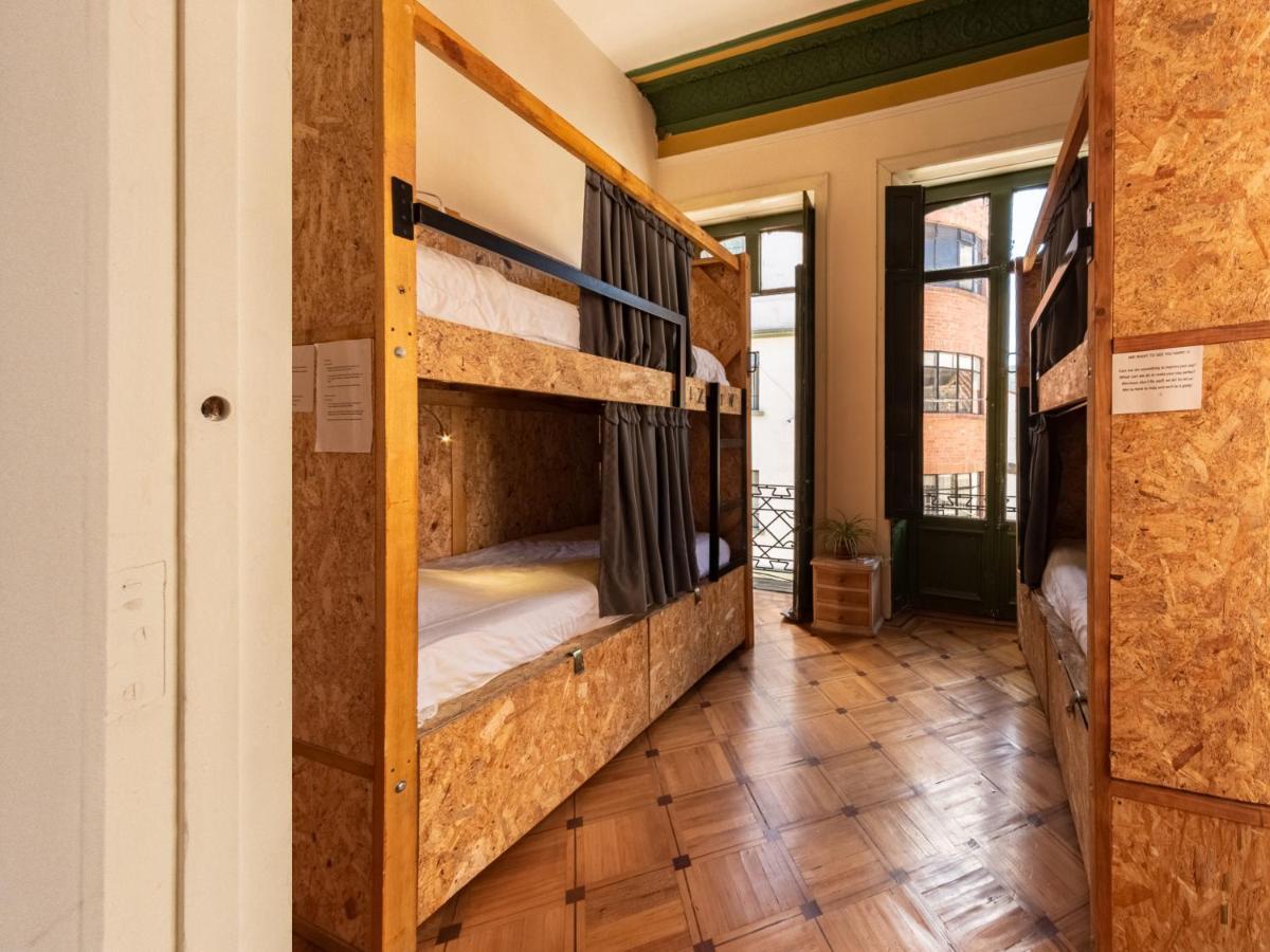 Hostal R10 โบโกตา ภายนอก รูปภาพ