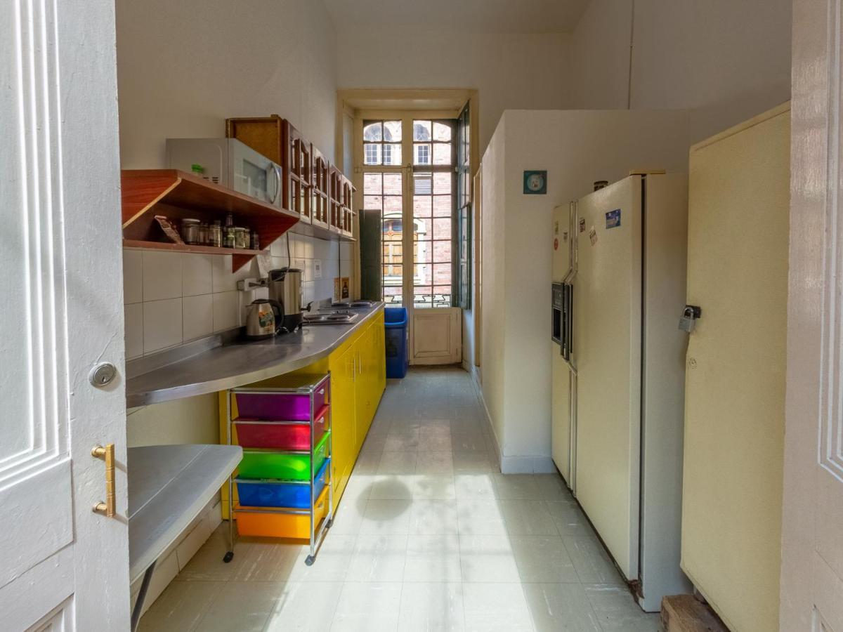 Hostal R10 โบโกตา ภายนอก รูปภาพ