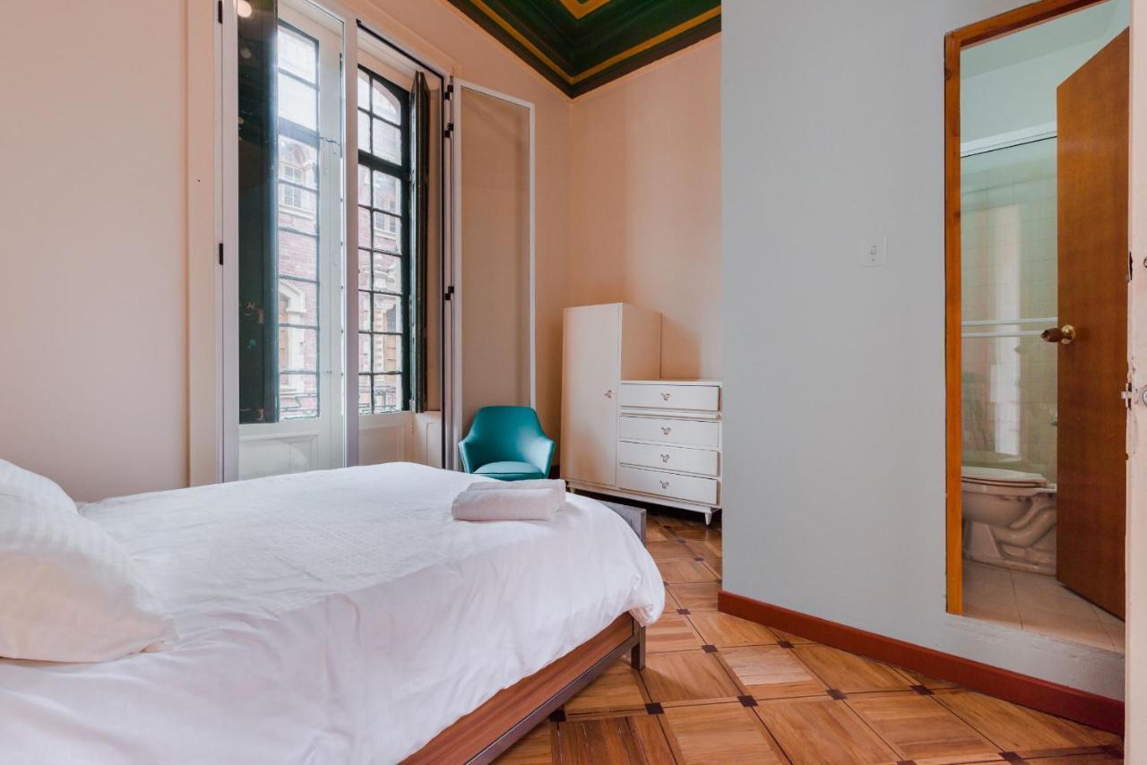 Hostal R10 โบโกตา ภายนอก รูปภาพ